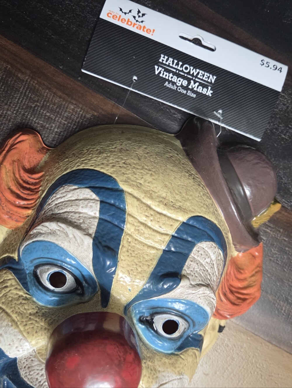Halloween Vintage Clown Mask - Picture 2 of 4